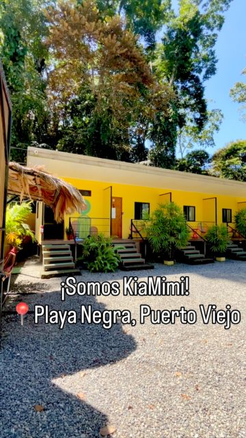 En KiaMimi tenemos: 🔹 2 habitaciones con AC ❄️🔹 3 habitaciones con abanico 🪭🔹 baño privado 🚽🔹 agua caliente 🚿🔹 WiFi 🛜🔹 Cocina compartida 🥘🔹 Parqueo cerrado 🚙🔹 Piscina 🏊🏻📍Playa Negra, Puerto Viejo ☎️ Reservas 8609 2424¡Los esperamos! #caribe #costarica #puertoviejo #puravida #airbnb #playa #caribesur #airbnbsuperhost #playanegra #habitaciones